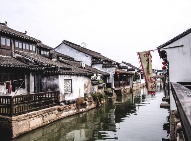 老年夫妻感情不和怎么办？从哪四个方面来解决问题？